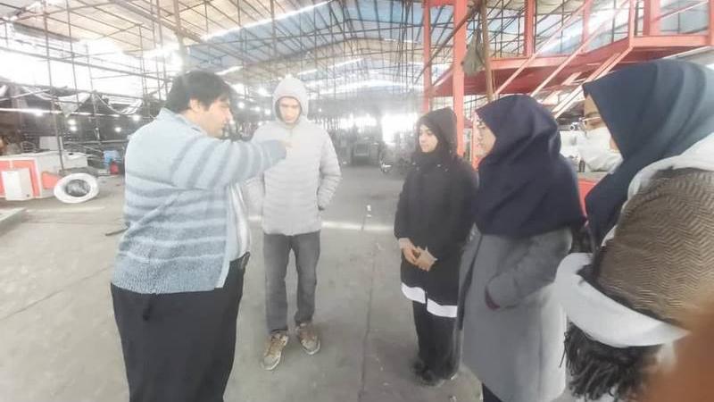 حضور دانشجویان دانشکده پرستاری دانشگاه علوم پزشکی تهران در بازدید از واحدهای تولیدی شهرستان اسلامشهر 